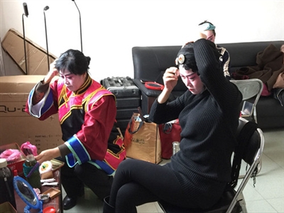 “市文化馆开展“学雷锋 献爱心 倡文明 树新风”志愿服务活动