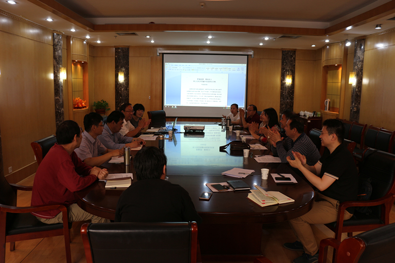 “市文化馆举行“星火群文”主题党日活动