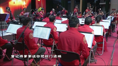 《母与子》选段“你看我满头白发霜染鬓”